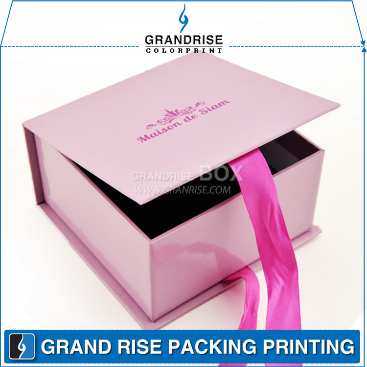High Quality Wrapping Gift Box With Ribbon